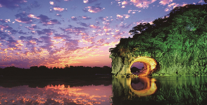 象鼻山